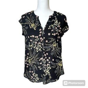 Philosophy Floral V-Neck Short Sleeve Blouse